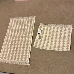 Pendleton Beige and Cream Chevron Towel